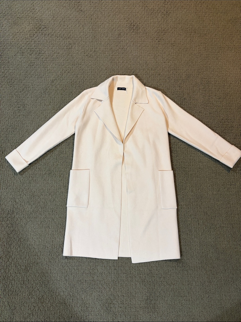 Love Token Cream Long Open-Front cardigan
Size M